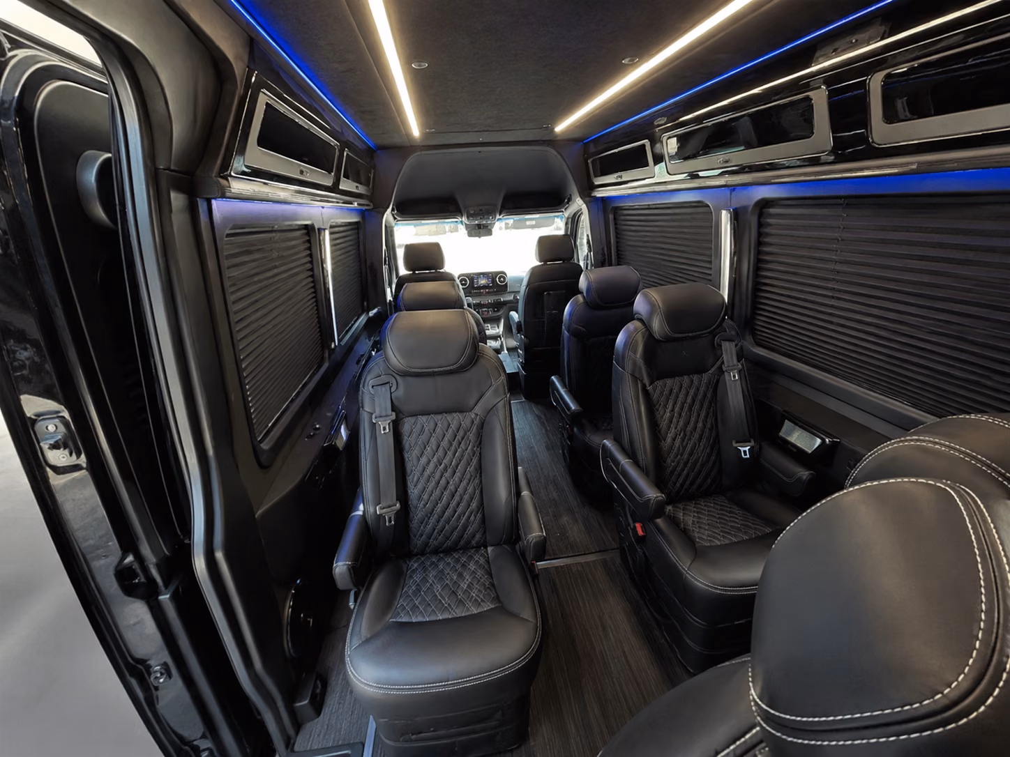 find transportation for your next airport transfer 1
